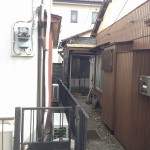 せまい路地を抜けると、そこには．．．